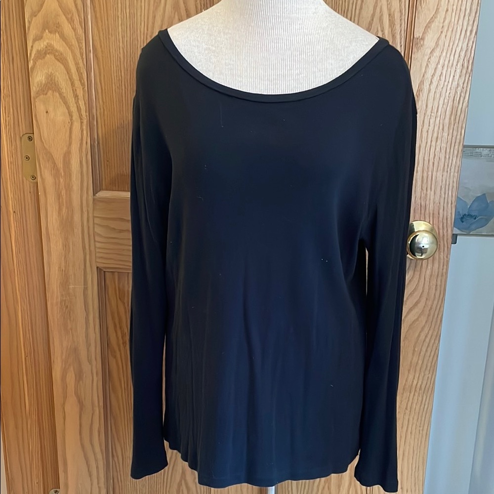 Women's Black Long Sleeve Top